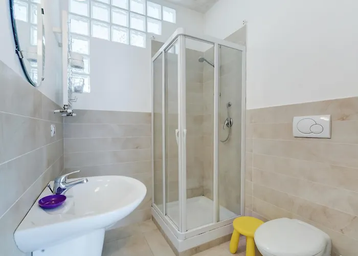 Vassallo Uno 4*